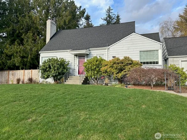3634 SW 106th Street, Seattle, WA 98146