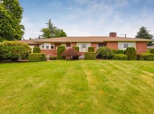 1916 NW Division St, Gresham, OR 97030