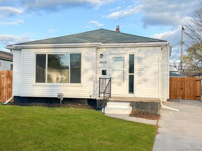 24600 Tuscany Ave, Eastpointe, MI, 48021