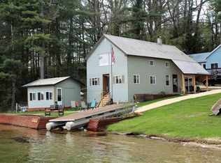 538 W Shore Rd, Hammond, NY 13646