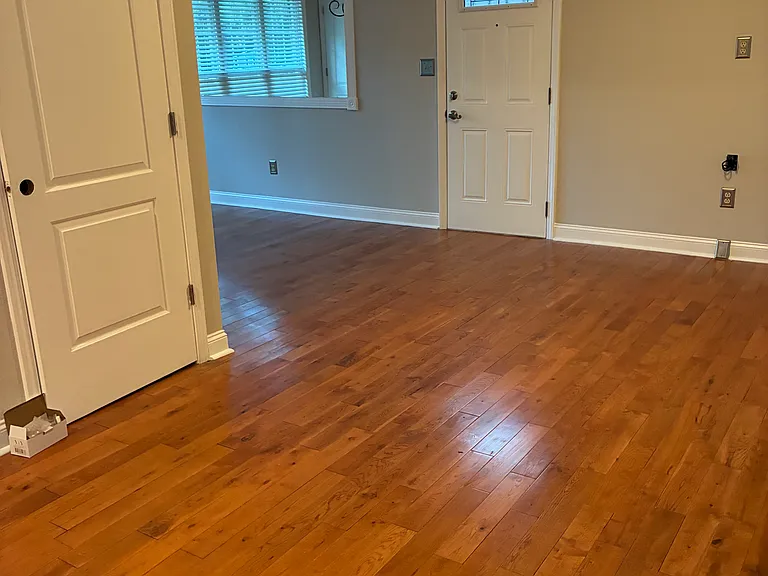 2426 Jay Cir — Photo 3