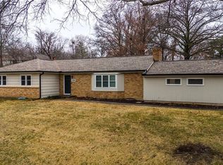 3106 NW Oakcrest Dr, Kansas City, MO 64151