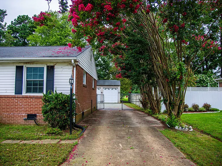 706 Erich Rd — Photo 16