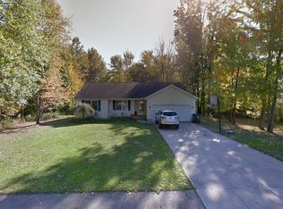 35495 Hadaway St, North Ridgeville, OH 44039