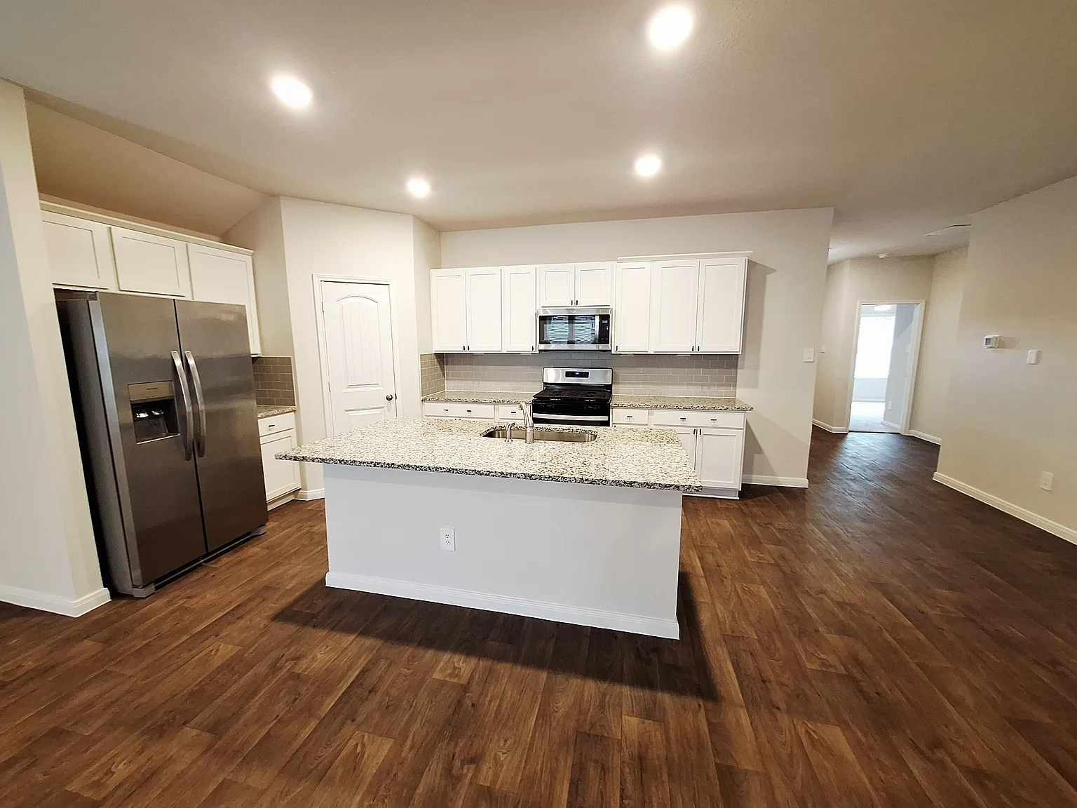 1327 Camden Lane - 1 — Photo 3