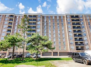 2825 Islington Ave #102, Toronto, ON M9L 2K1