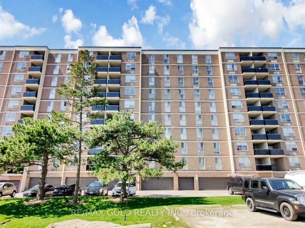 2825 Islington Ave #102, Toronto, ON M9L 2K1
