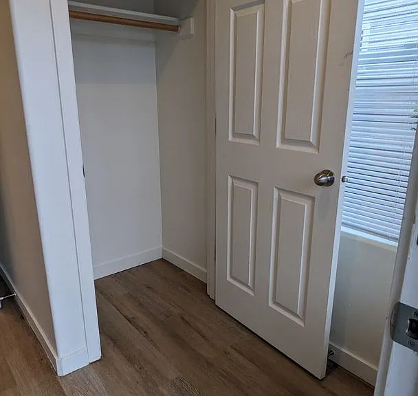 Halsey East Townhomes — Photo 43