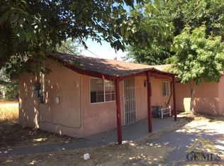 1053 Park Ln, Shafter, CA 93263