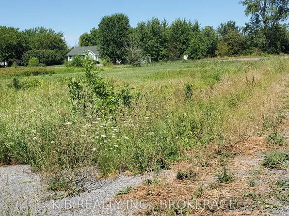31 Dorland Dr, Greater Napanee, ON K7R 3K7