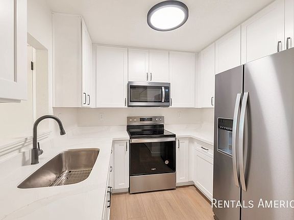 5th image of 8625 E Belleview Pl Unit 1042