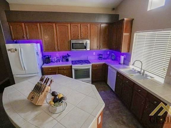Custom Kitchen Lighting