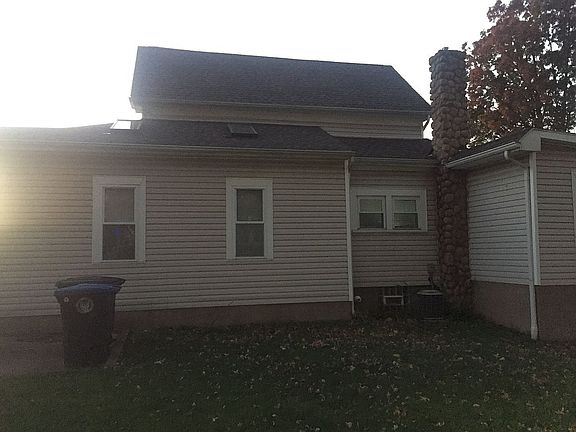3rd image of 1849 Penthley Ave