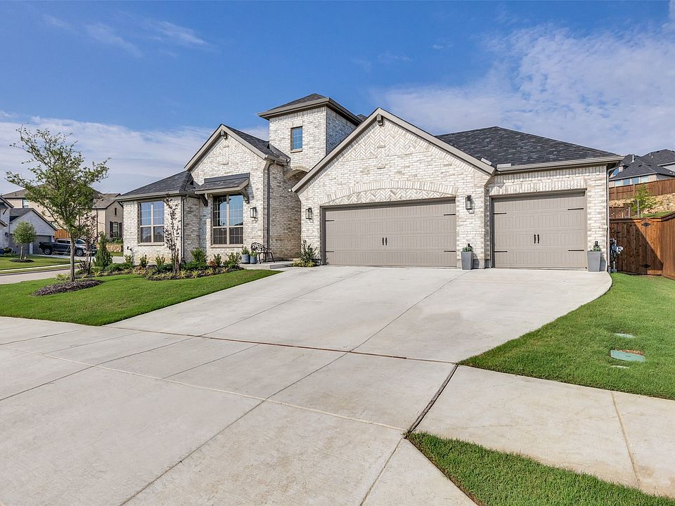 1st image of 141 Longhorn Bnd