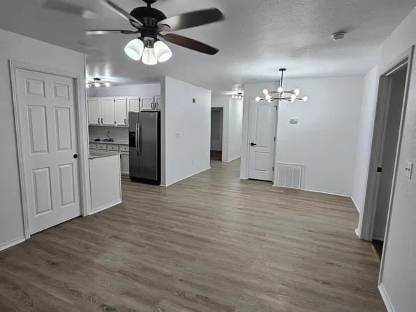 1706 S 11th St #1706, Rogers, AR 72756