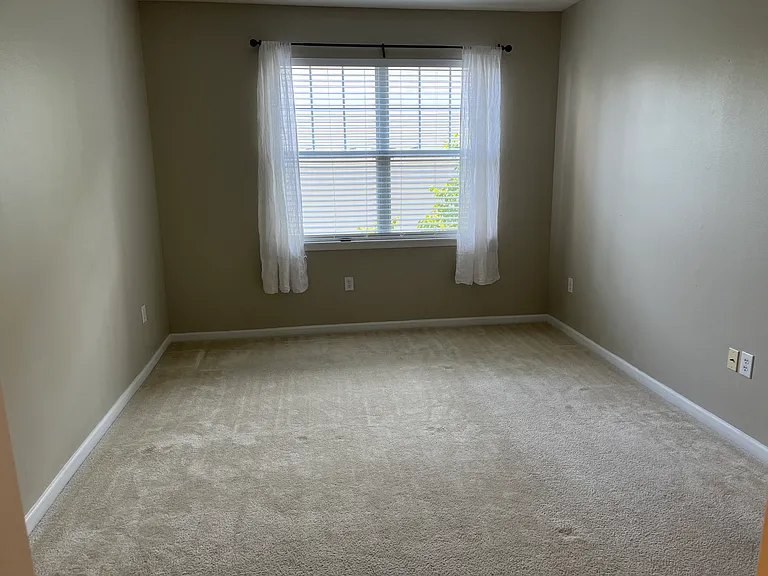 12925 Centre Park Cir #306 — Photo 4