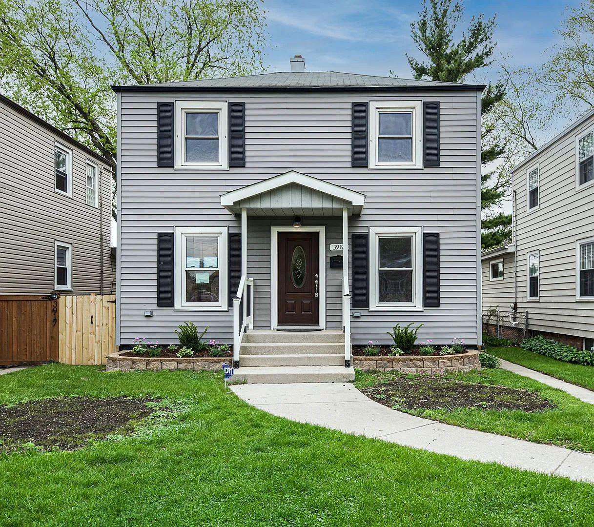 3919 Clinton Ave photo 1