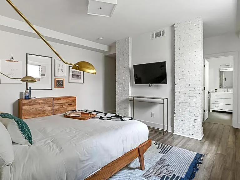 634 Bonaventure Ave NE #3 — Photo 6