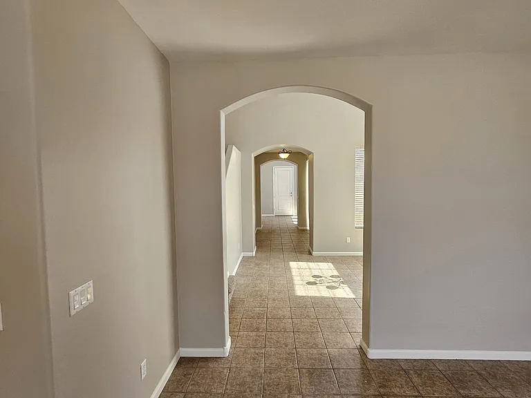 2065 E Hulet Pl — Photo 3