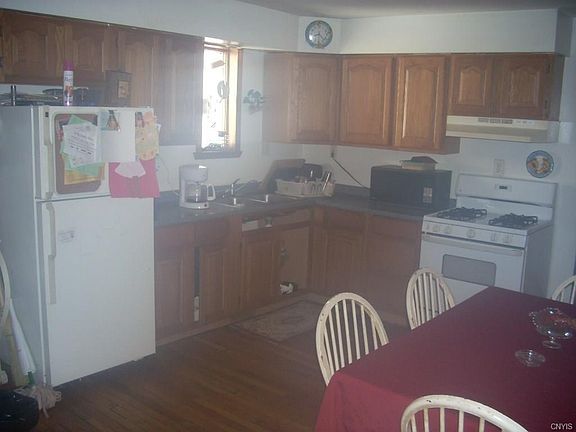 3rd image of 306 Seward & Graves St
