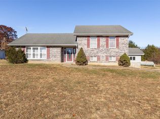 1325 Loughboro Rd, Bismarck, MO 63624