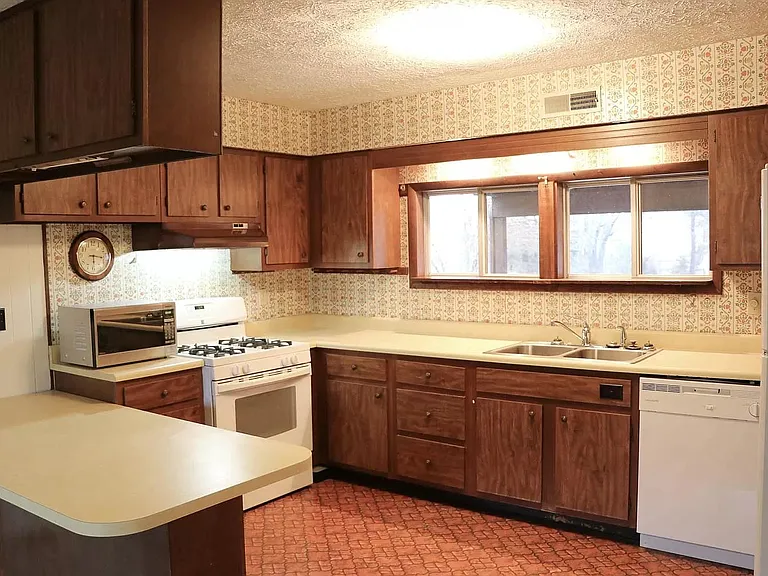 First floor - Kitchen
