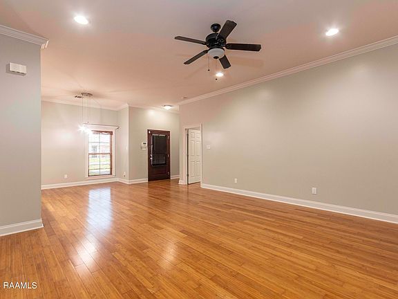 3rd image of 320 Saint Matthias Dr
