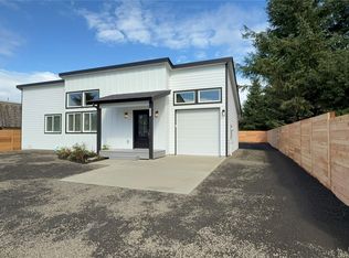 955 Tonquin Avenue SW, Ocean Shores, WA 98569
