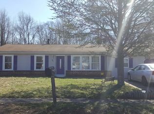 31 Jackson Ln, Sicklerville, NJ 08081