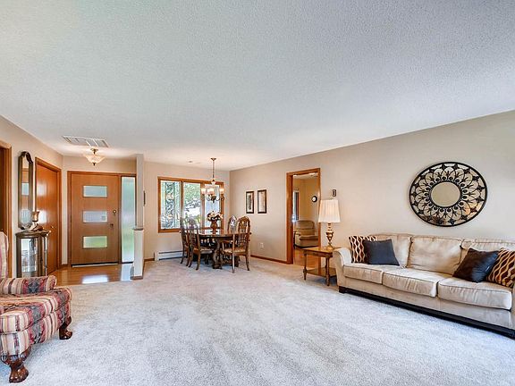 5th image of 7828 Mississippi Ln