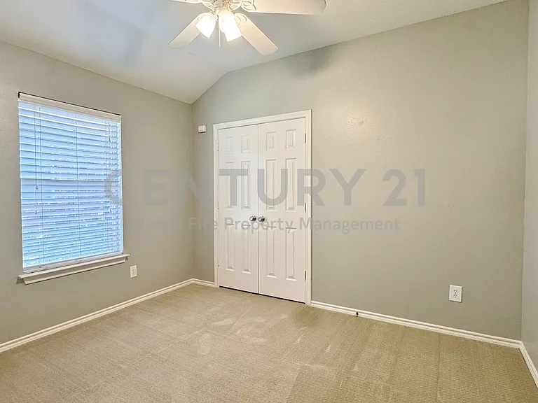 4228 Boulder Park Dr — Photo 12