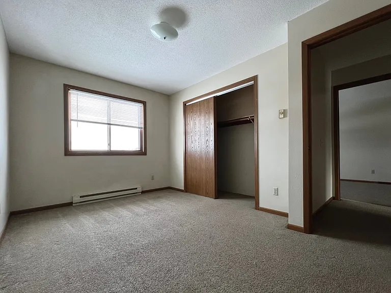 828 28th Ave N #4 — Photo 3