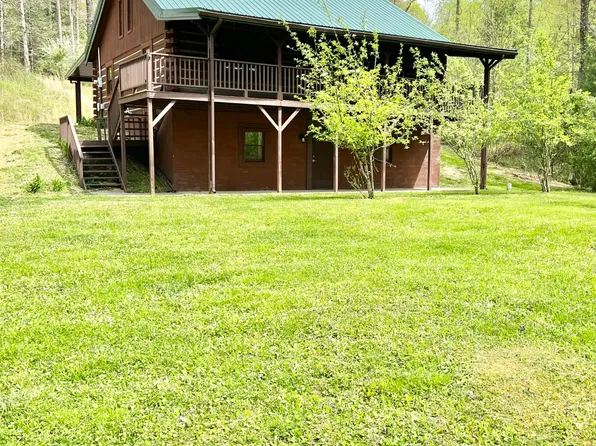 255 Page Hollow Rd, Campton, KY 41301