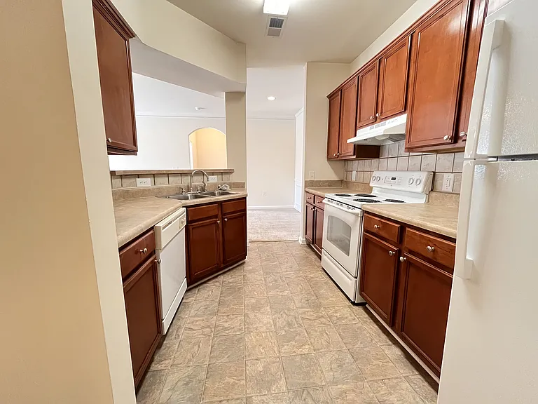 Wesley Kensington Apartments at Stonecrest — Photo 510