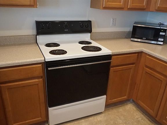 5th image of 540 Summer Breeze Dr