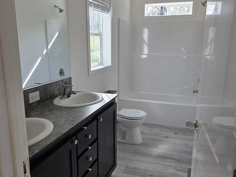 13548 Wichita Dr — Photo 2