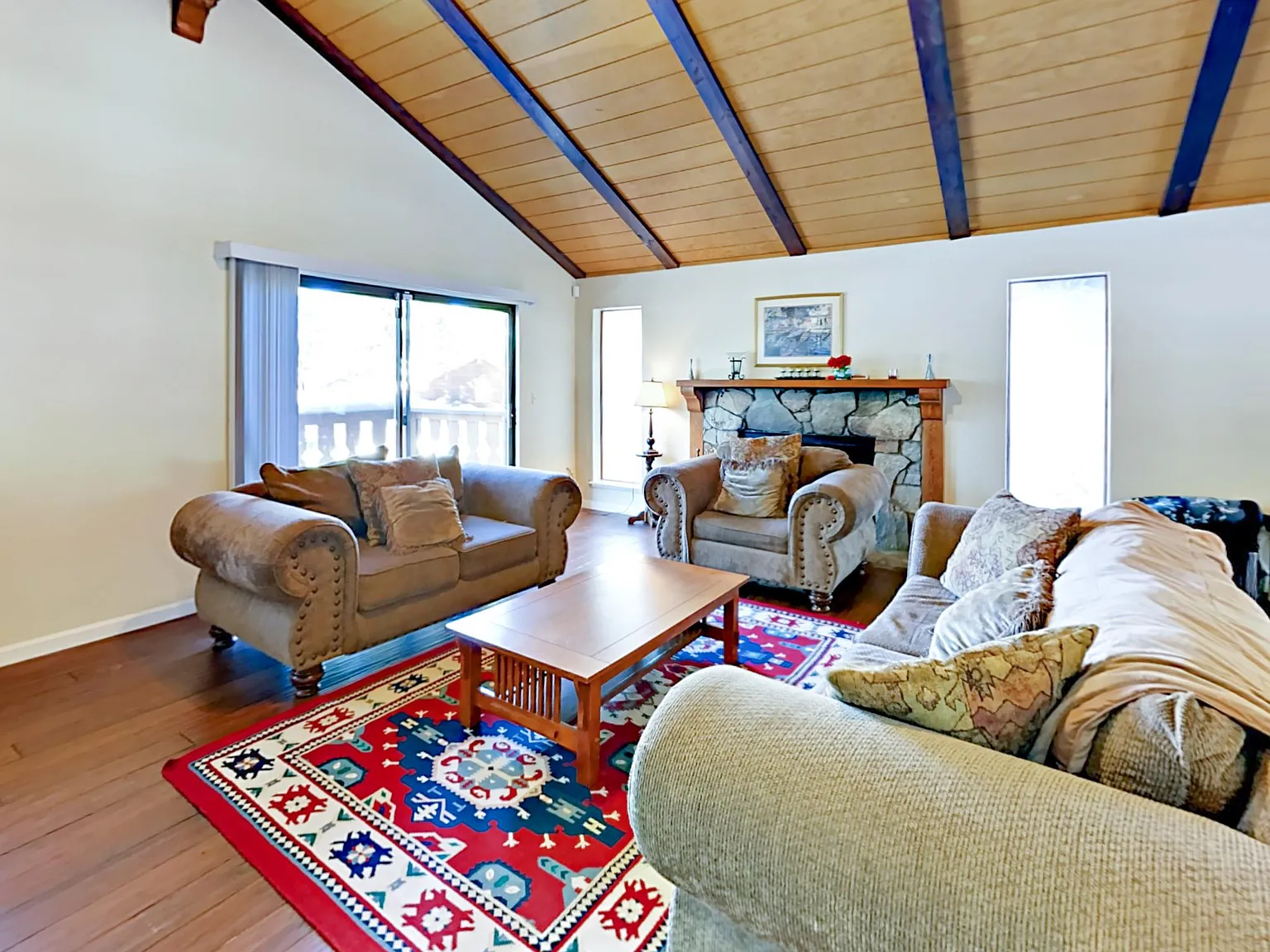 3 bed, 1568 sqft, $3,750 — Photo 3