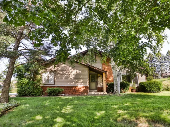 W310S7834 Arbor DRIVE, Mukwonago, WI 53149