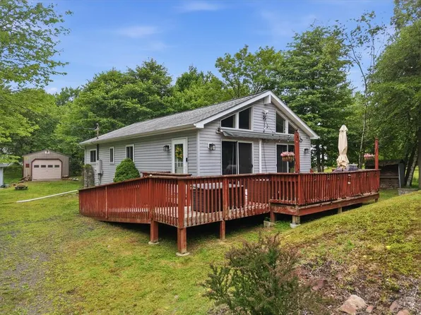 10 Lenape Trl, Albrightsville, PA 18210
