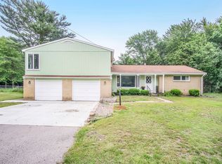 5752 Davis Rd, Muskegon, MI 49441