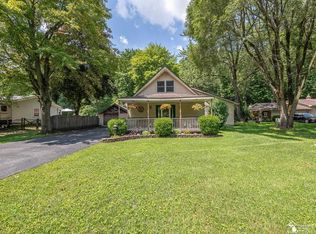 6975 Sarah St, Temperance, MI 48182