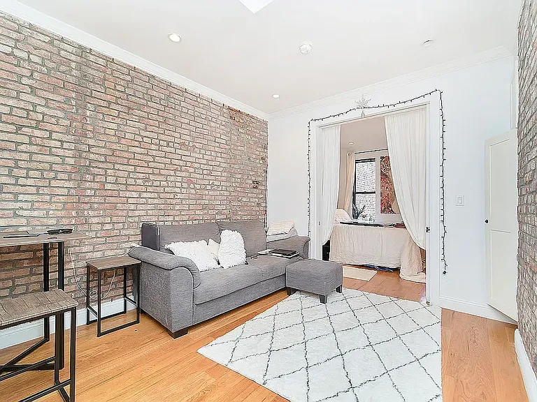 504 E 88th St #4D — Photo 1