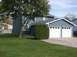 801 E Willoughby Rd, Lansing, MI 48911