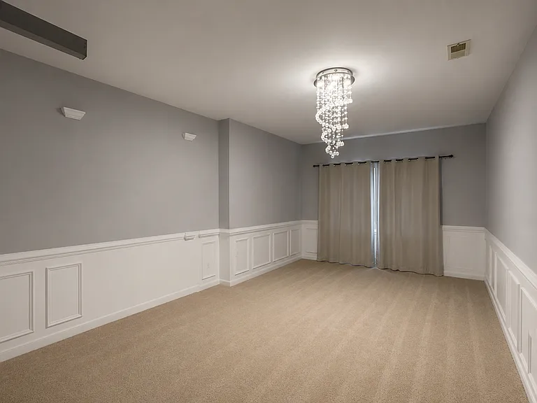 443 Meghann Dr — Photo 5