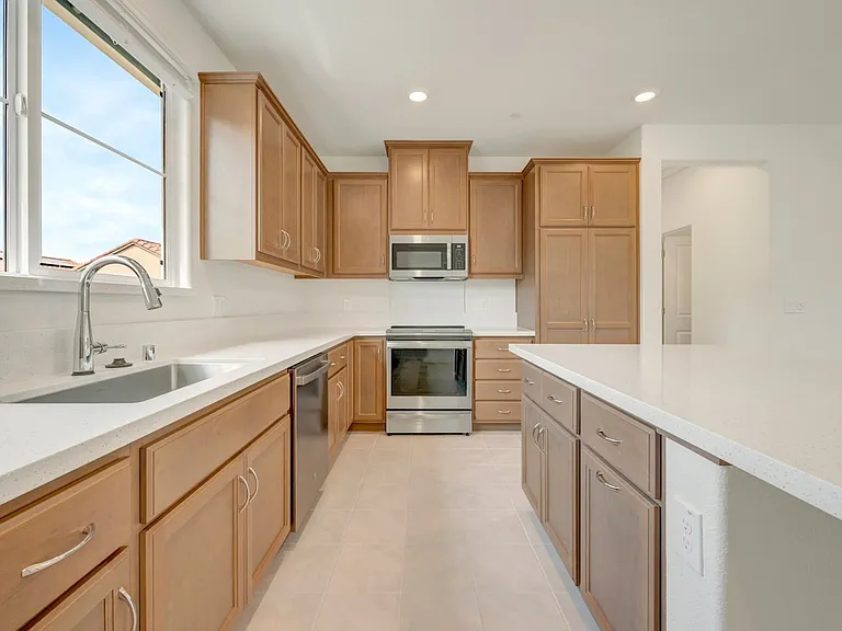 14545 Southpointe Dr #81 — Photo 5