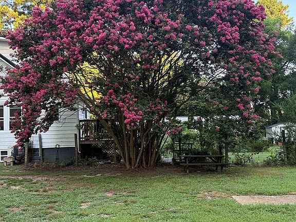 3rd image of 28165 Nelsonia Rd