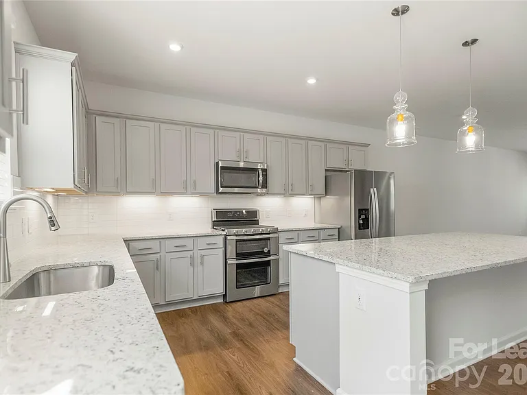 7113 Brookview Ln — Photo 17
