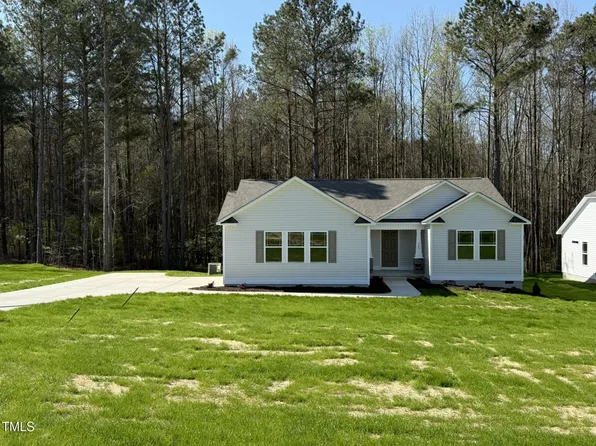 325 Magnolia Run Way, Benson, NC 27504