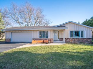 6271 W Plaza Cir, Brown Deer, WI 53223