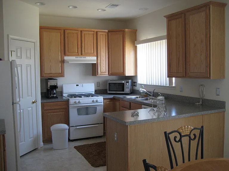 1069 Lake Pelham Dr — Photo 5